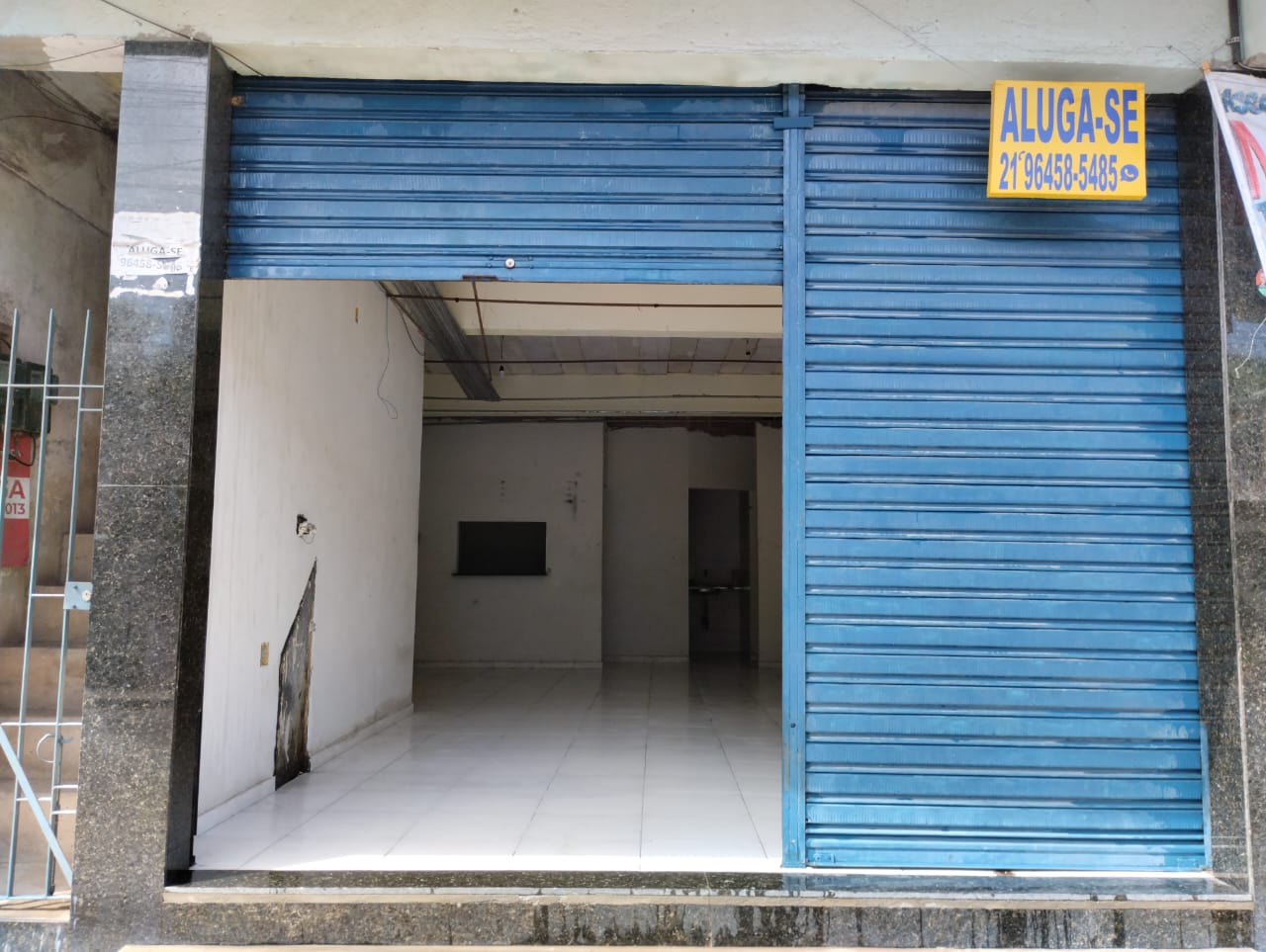 Comercial para alugar em Austin, Nova Iguaçu — loja 1